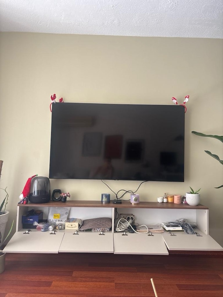 TV Ünitesi - 2