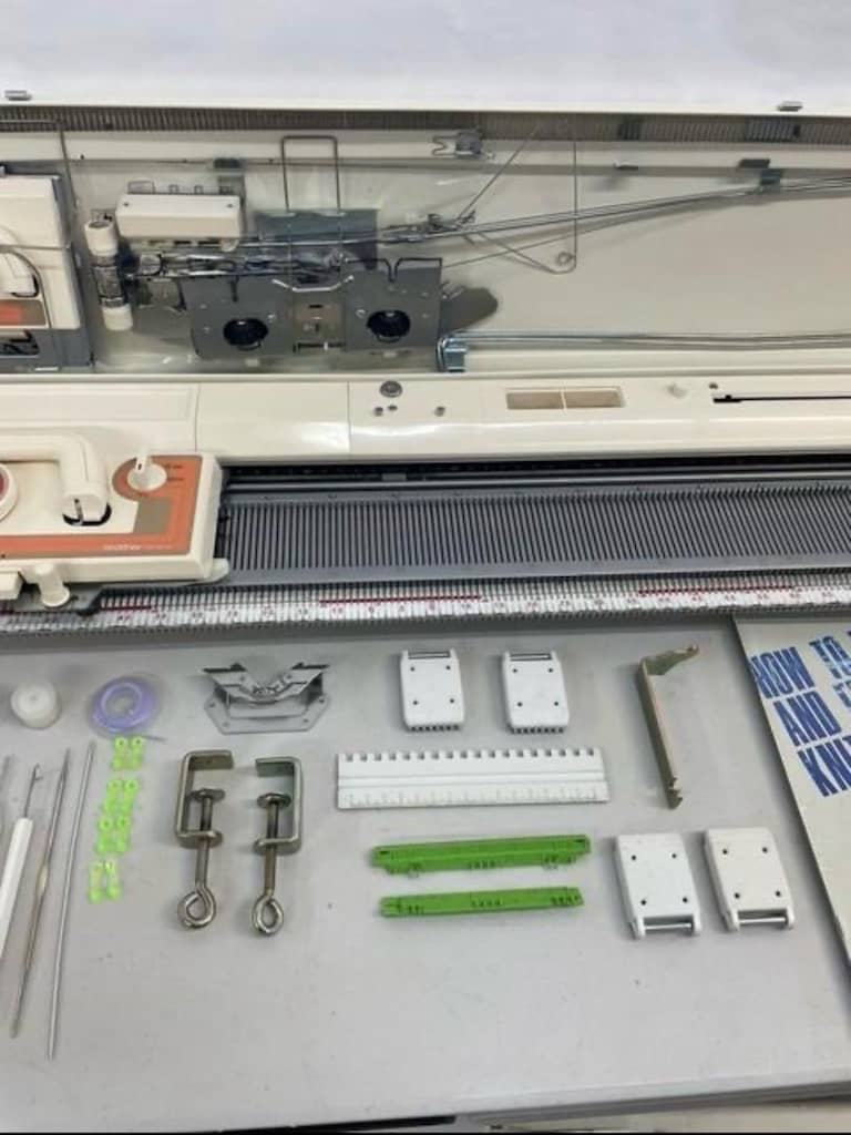 BROTHER DİKİŞ MAKİNESİ MODEL KH-840