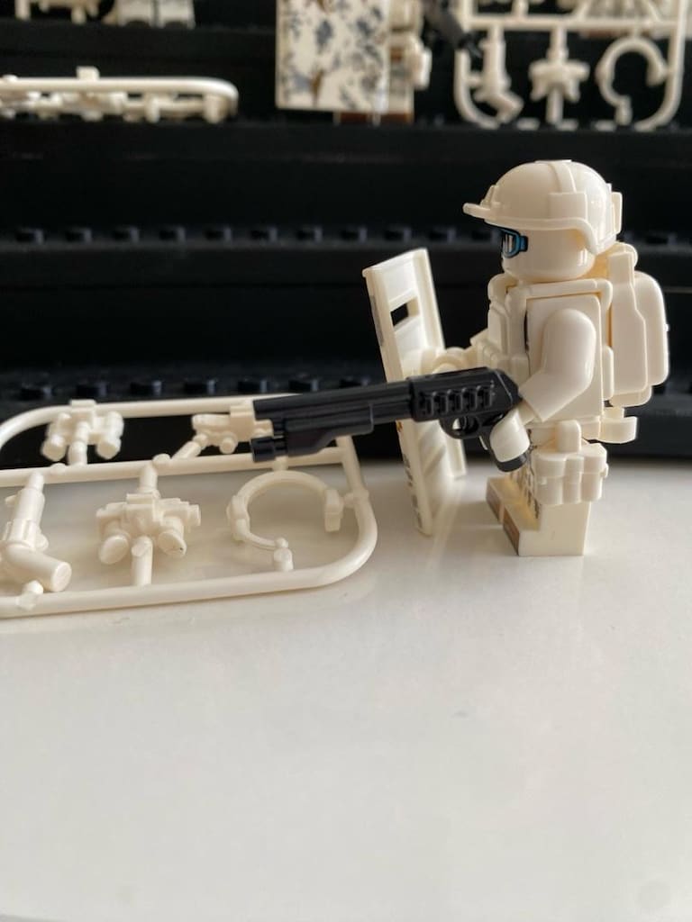 Lego beyaz swat asker - 2