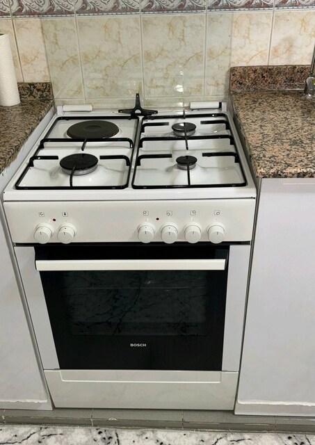 Bosch fırınlı Ocak pişirimi çok güzel