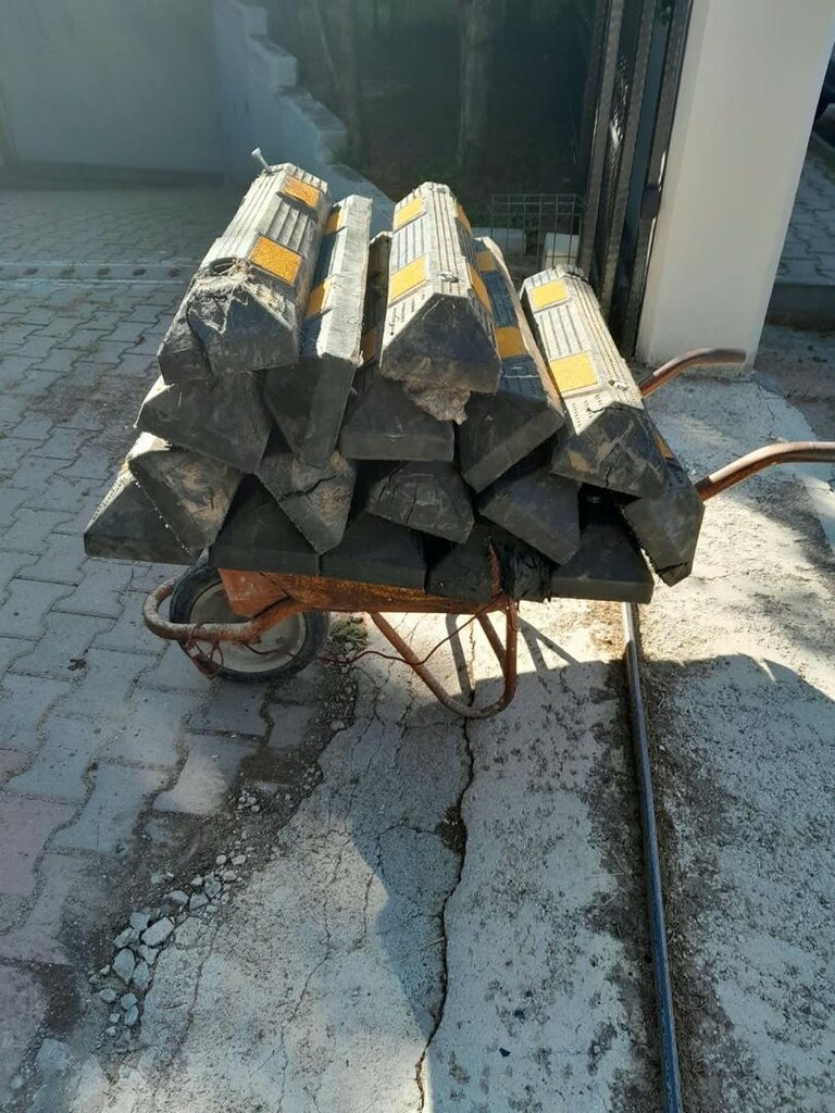 TEMİZ KAUÇUK ARAÇ STOPERİ, KASİS - 4