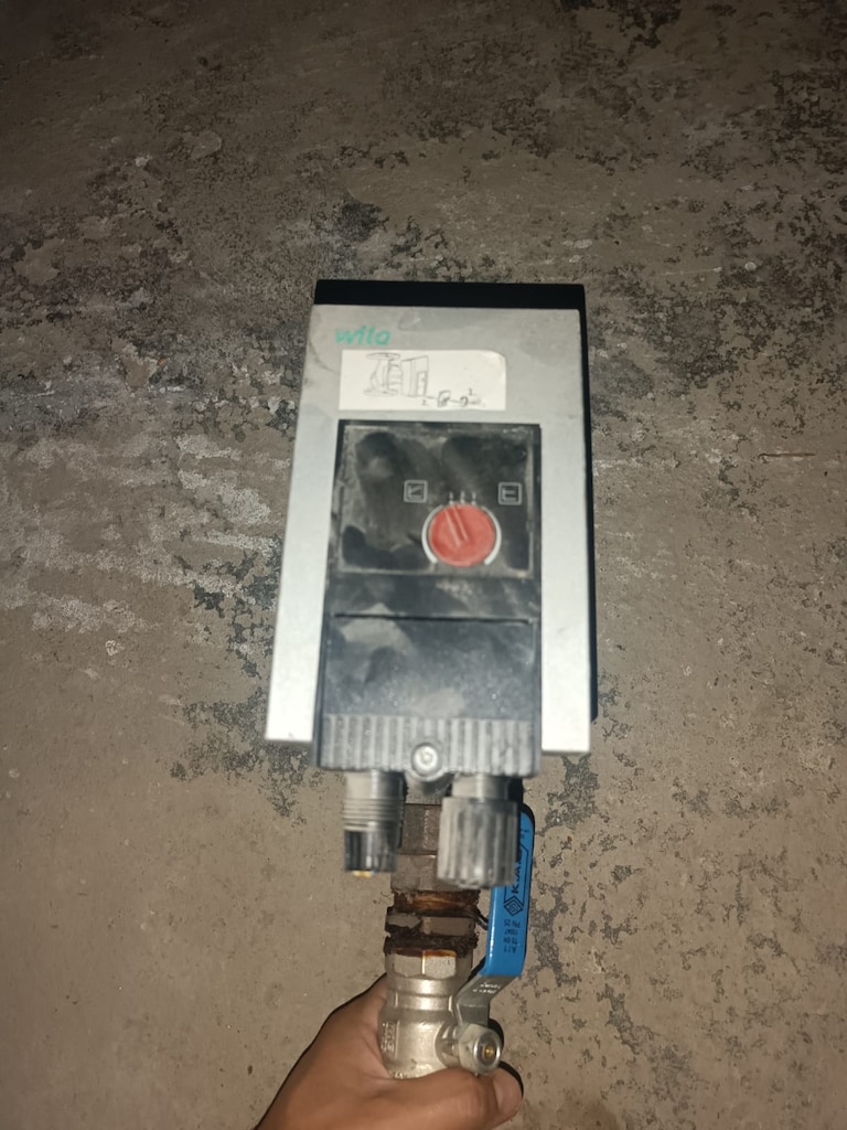 Komple Güneş Enerjili Sıcak Su sistemi- 4 Boyler + Kollektör + Otomasy - 4