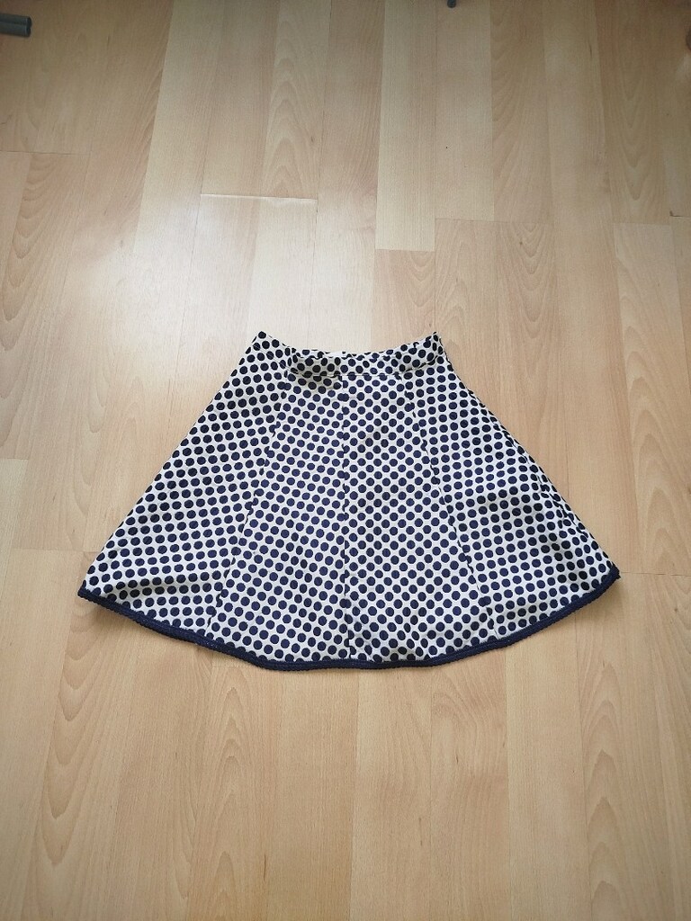 Yeni gibi çok şık etek bel 30 cm boy 44 cm 10-11 yaş için - 6
