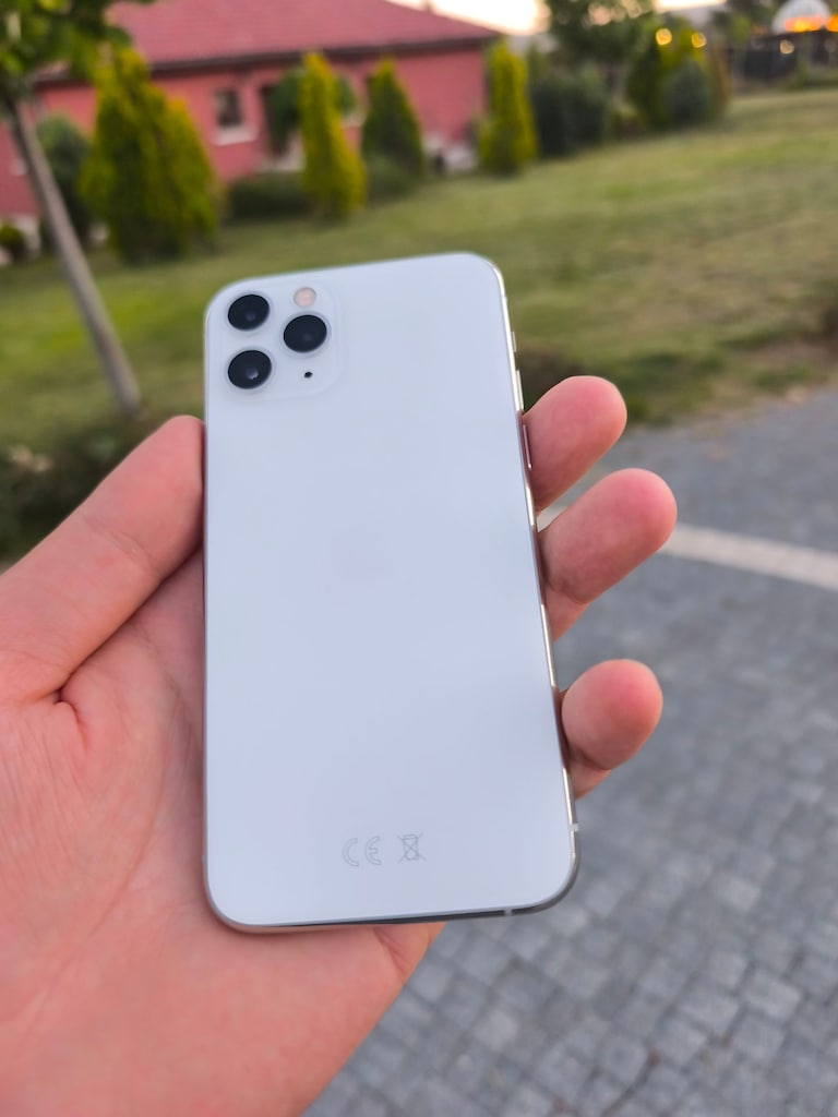 İPHONE 11 PRO 64 GB TR - 2