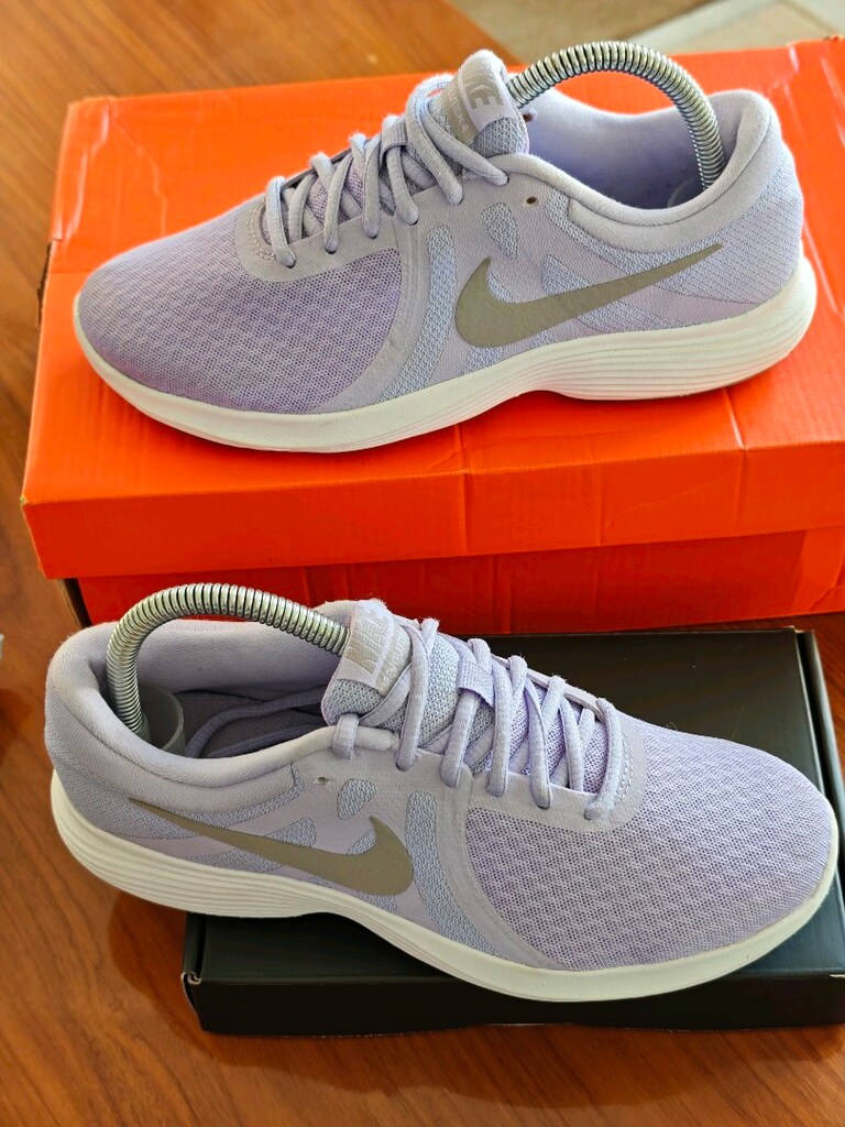 Nike Revolution Orjinal sıfır gibi üründür denemek için giyilmis - 5