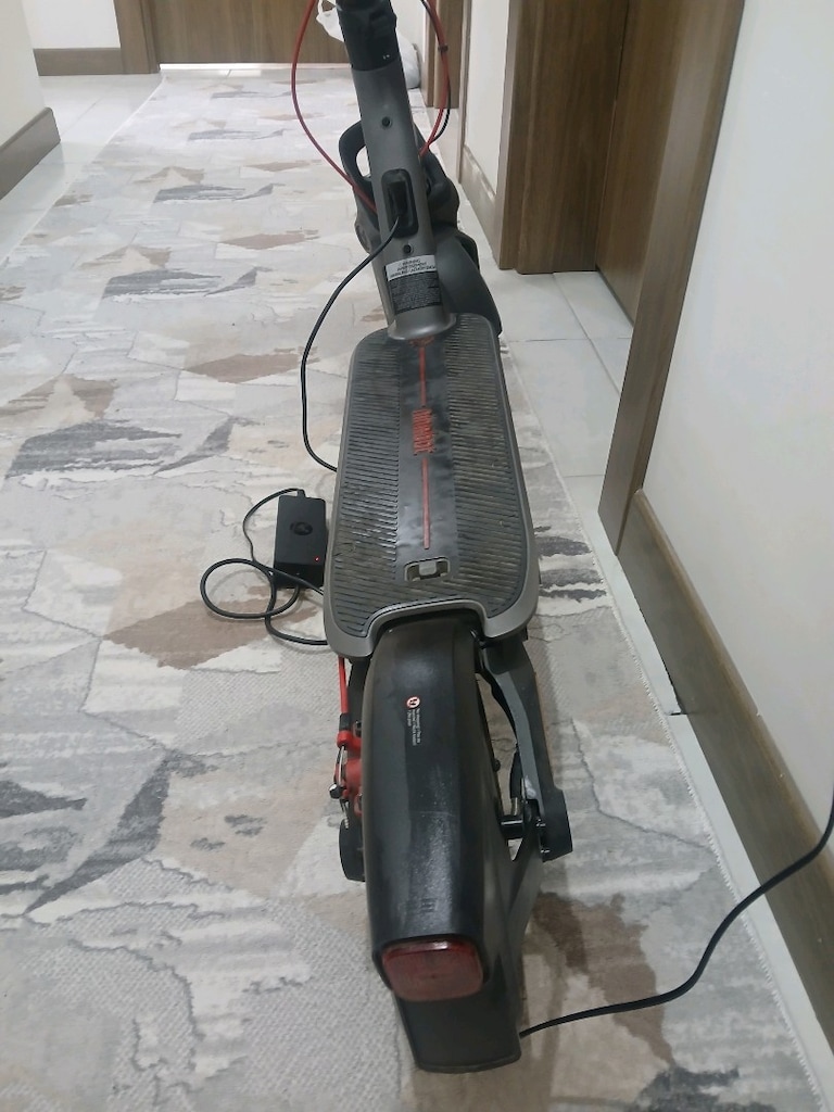 SEGWAY Ninebot F3 Pro 1200 W 70 km Menzil Elektrikli Scooter - 3