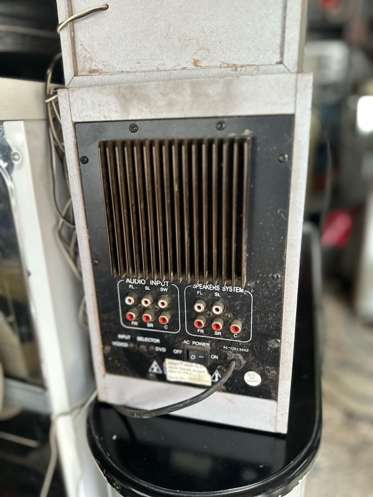 hoparlör ses sistemi.elektrik gelmiyor anlayan bakıp alabilir - 2
