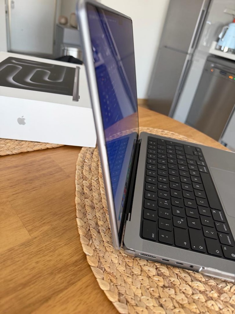 Apple Macbook Pro 14 Inch M4 - 5