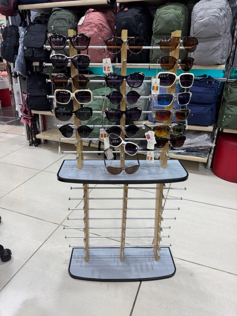 gözlük standı - 3