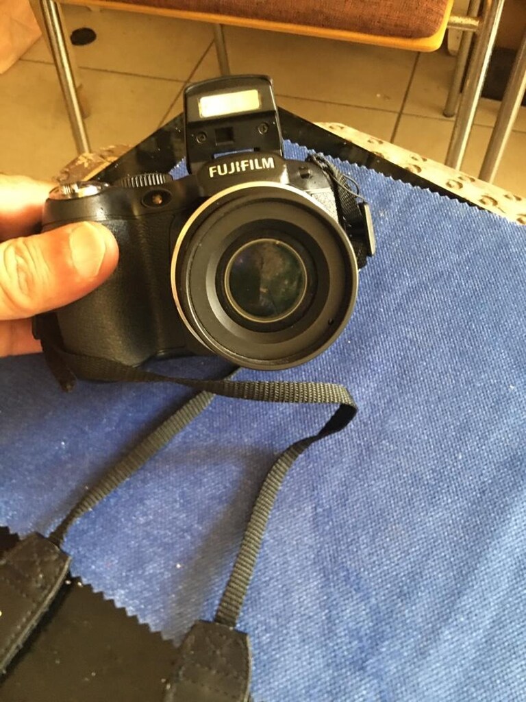 Fujifilm FinePix S1900 12MP 15x Zoom Çantalı 8GB Kart - 5