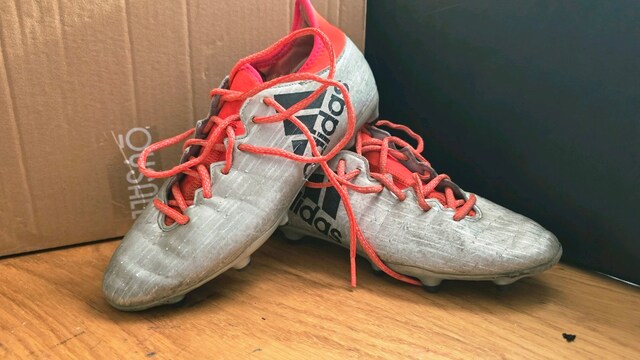 Adidas X krampon