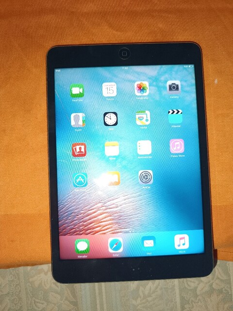 iPad mini orjinal sorunsuz 16gb