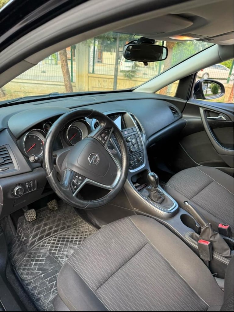 2018 çıkışlı 63.000 km de Astra J kasa. boyasız - Değişensiz-Tramersiz - 10