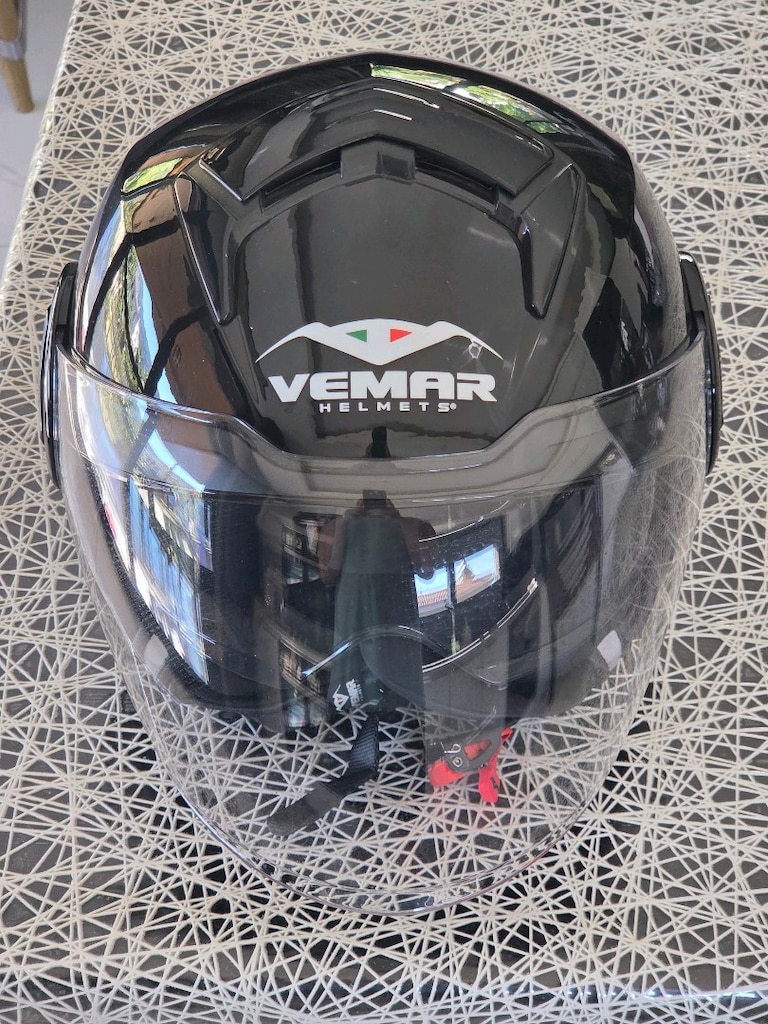 GÜNEŞ VİZÖRLÜ YARIM KASK