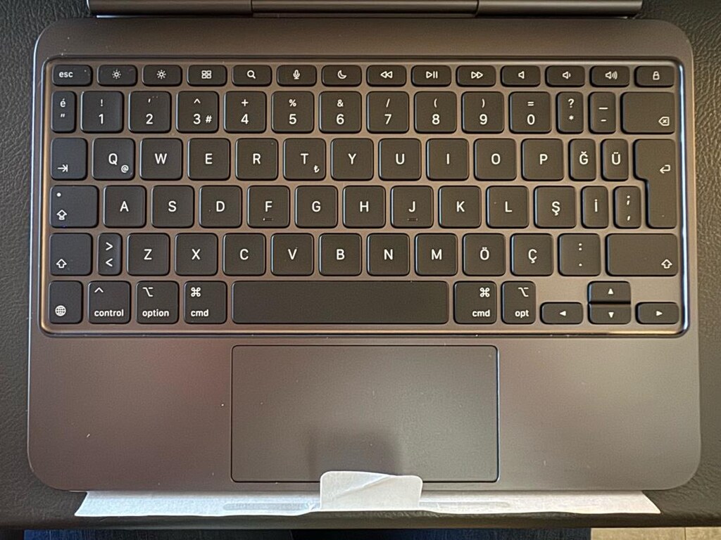 Magic Keyboard - Apple 11 inç iPad Pro (M4) (Model: MWR23TQ/A) - 5