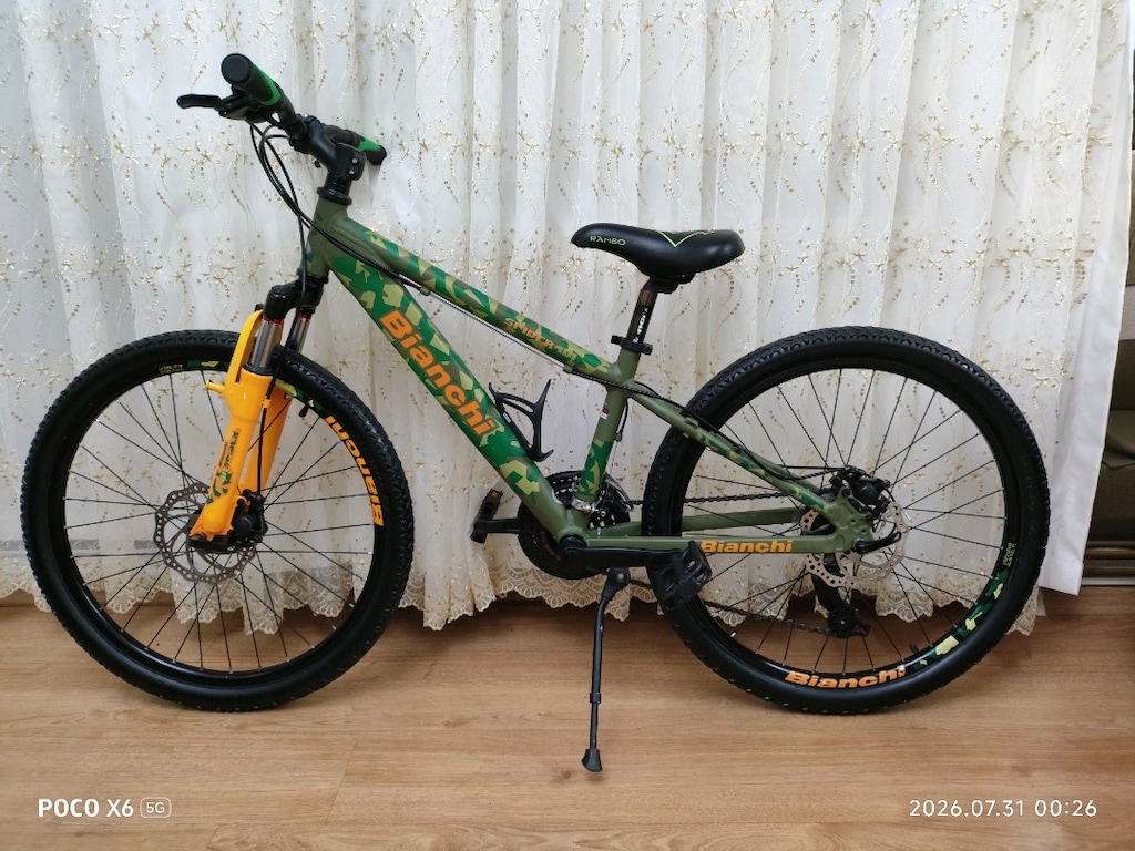 Tertemiz, komple bakımlı 24" Bianchi Spider 401 disk frenli bisiklet