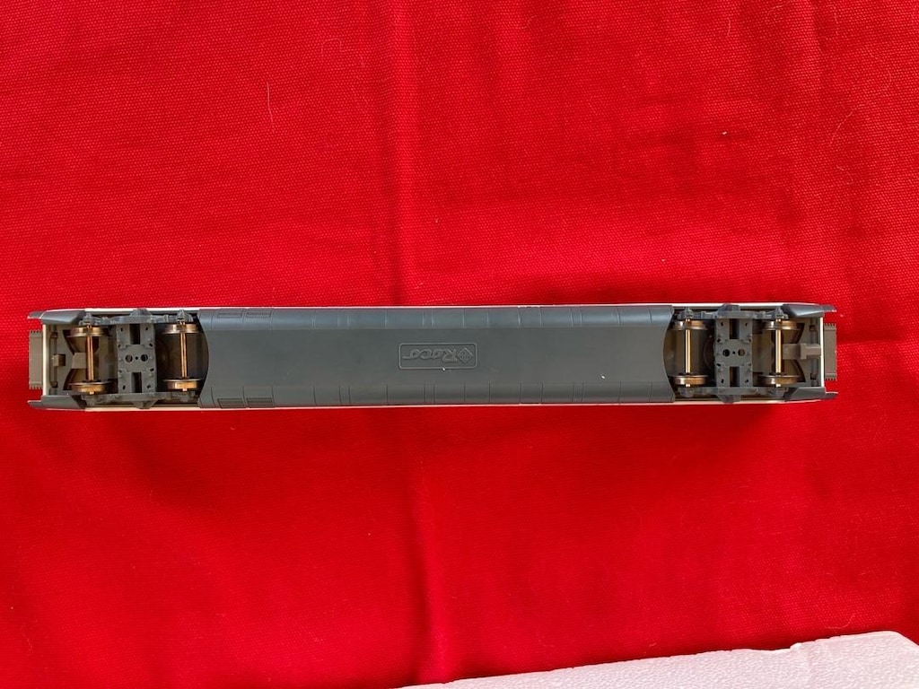 ROCO İCE DEUTSCHE BAHN 1 . SINIF YOLCU VAGONU - 4