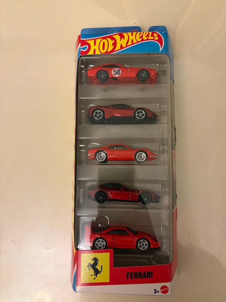 Hot wheels Ferrari 5'li Paket - 6