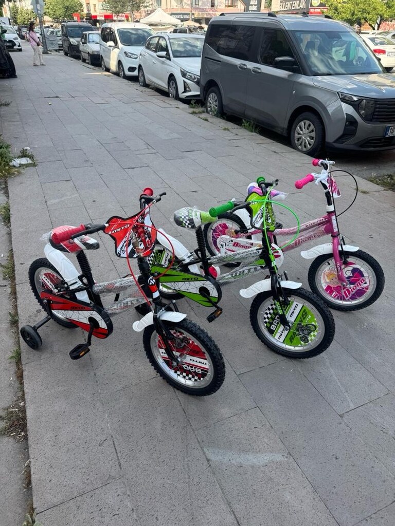 SIFIR 16 CANT ŞİŞMA TEKER BİSİKLETLER. AKSESUARLI. ADETİ:4.500 Tl. Son - 5