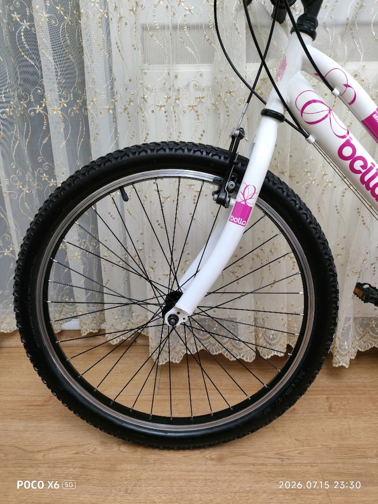 Sıfırdan farksız, hatasız 24" Bianchi Bella vitesli bisiklet (kaçmaz) - 17