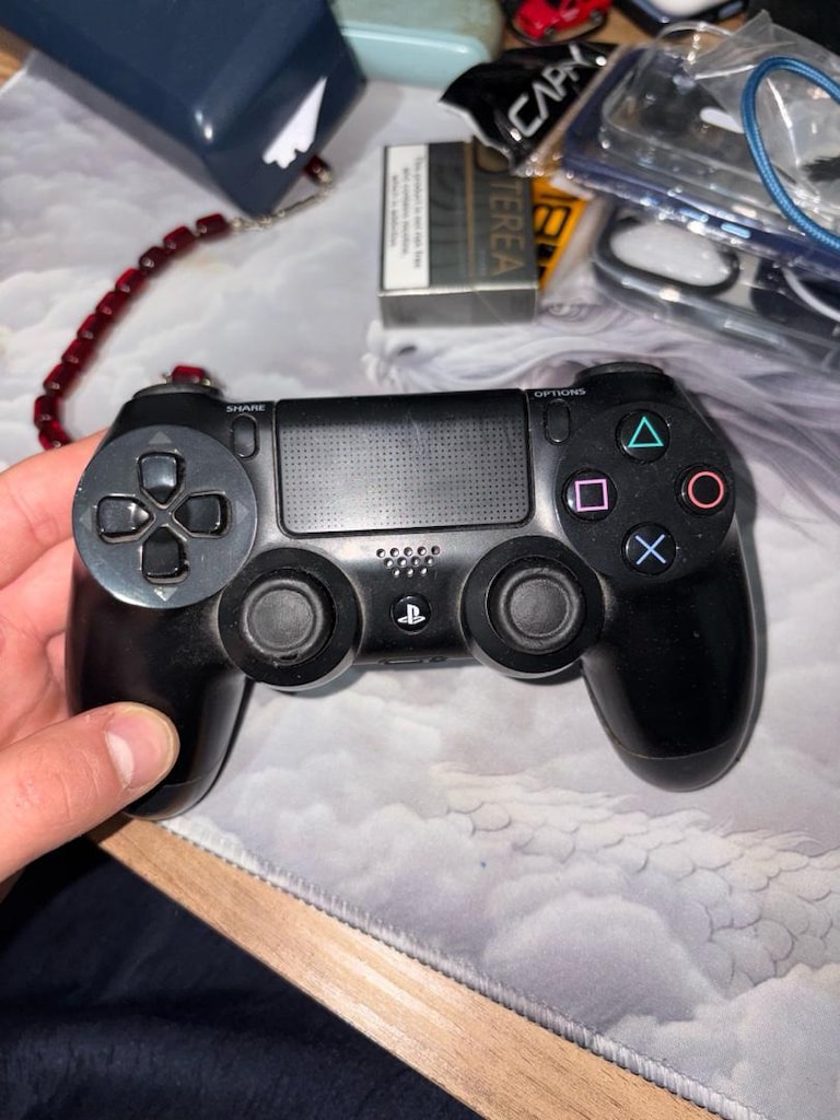 PS4 Slim kasa 500gb - 4