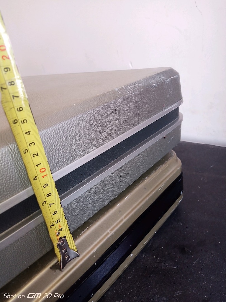 58*42*14 içi boş takım cantalari tane 600 TL iç süngerleride var - 3