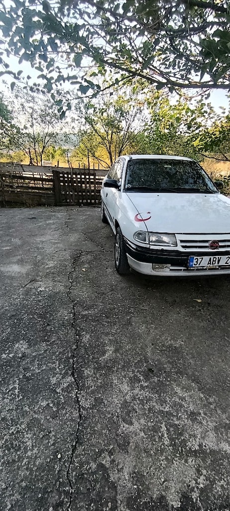 93 model 1.4 82 beygir enjeksiyonlu Opel Astra f - 10