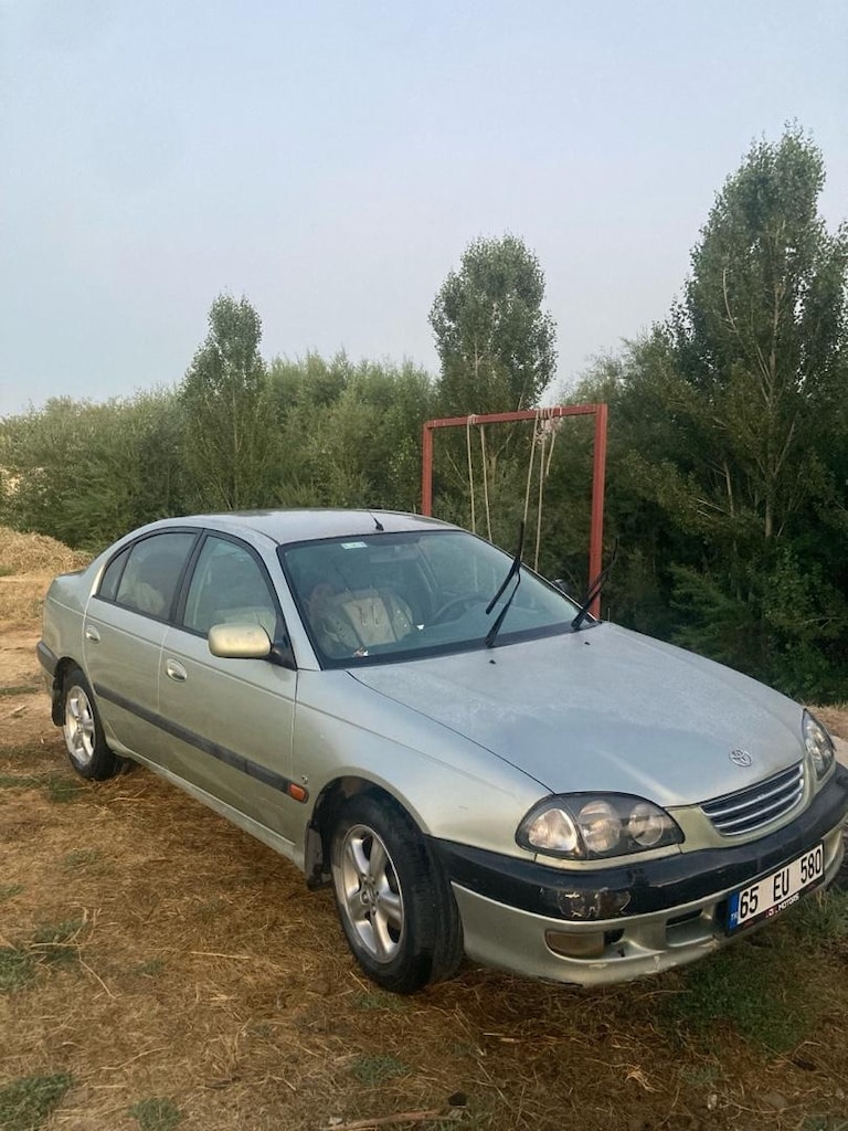 TOYOTA AVENSİS OTOMATİK - 6