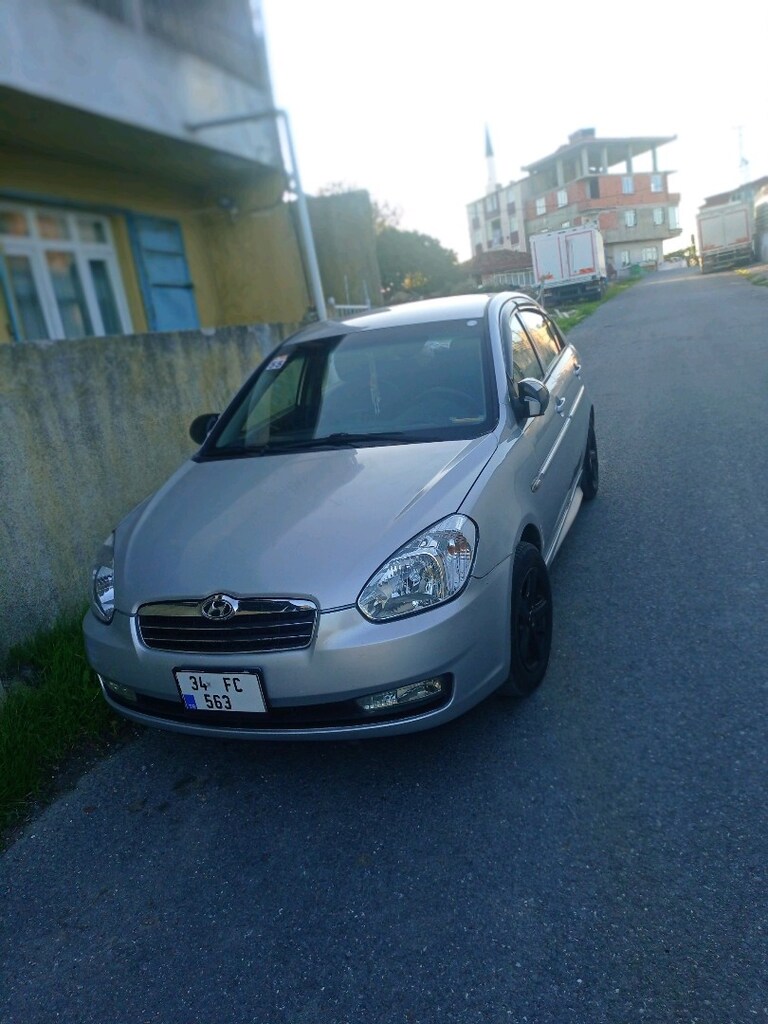 Hyundai Accent 2010 1.5 dizel 110 - 4