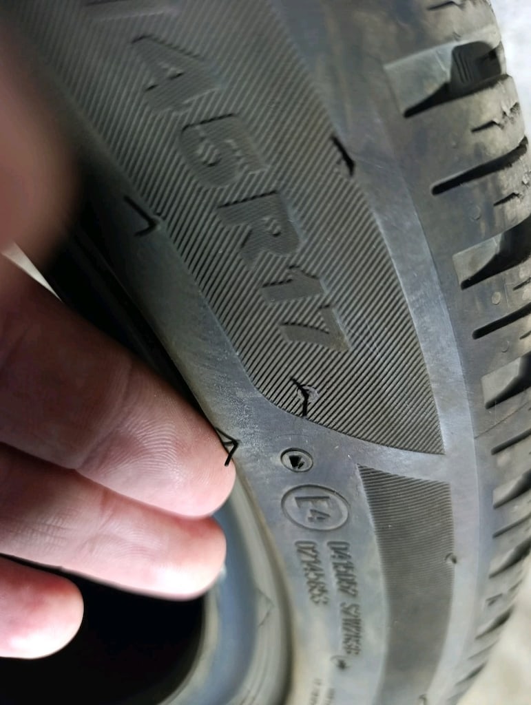 BRİDGESTONE 225/45/R17 KIŞ LASTİĞİ 4 ADET - 4