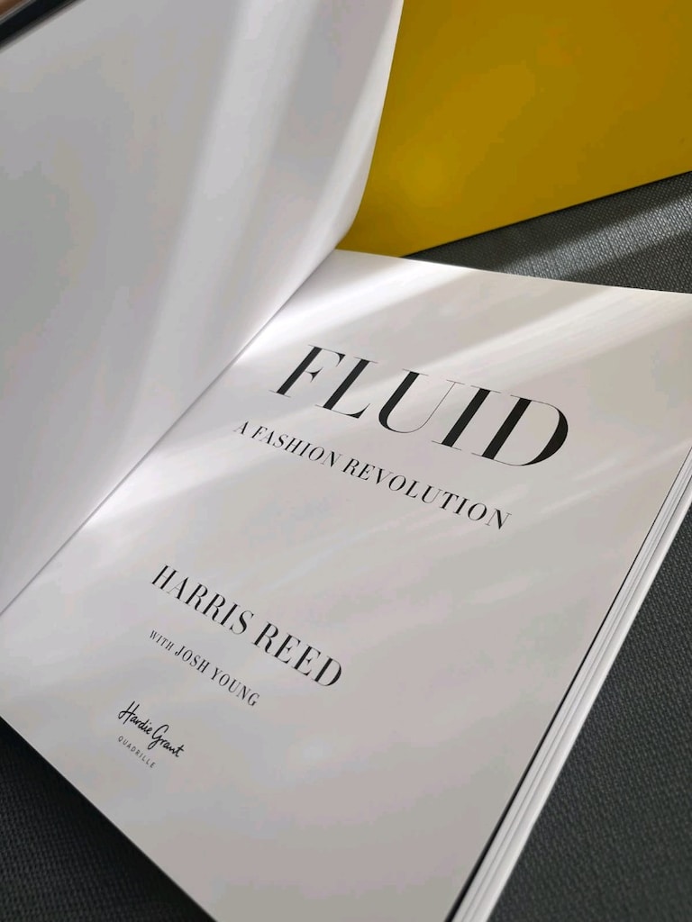 Fluid Fashion Revolution İngilizce Moda Sanat Giyim Kitap - 3