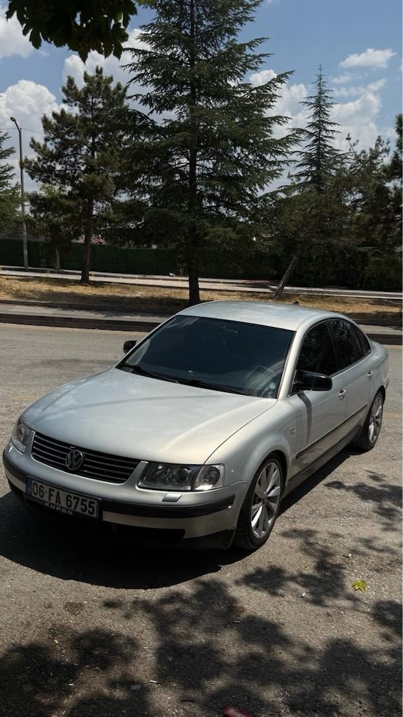 SAHİBİNDEN TEMİZ PASSAT 1.8T - 7