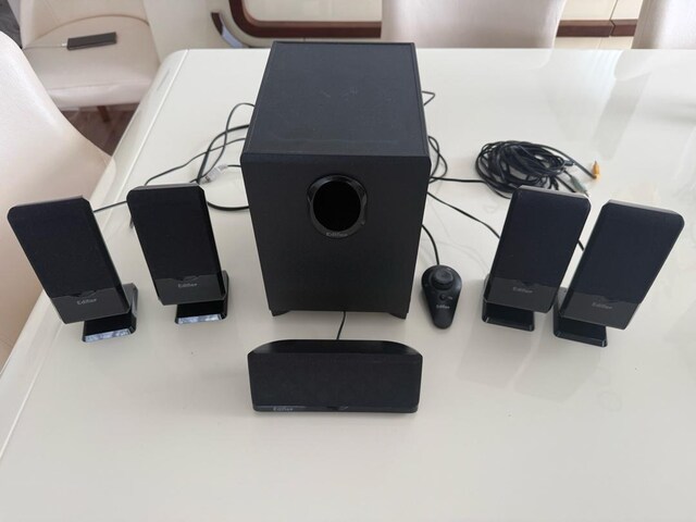 EDIFIER M1550 26W RMS 5.1 Ses Sistemi