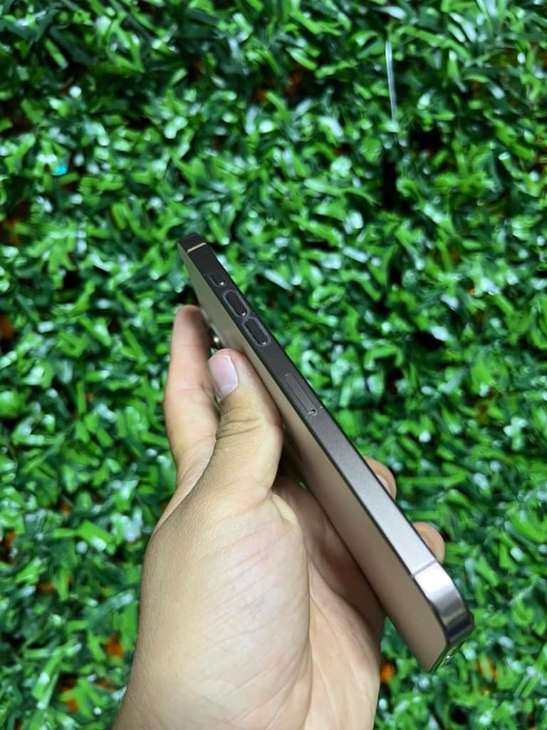 iPhone 16 Pro Max yd - 4