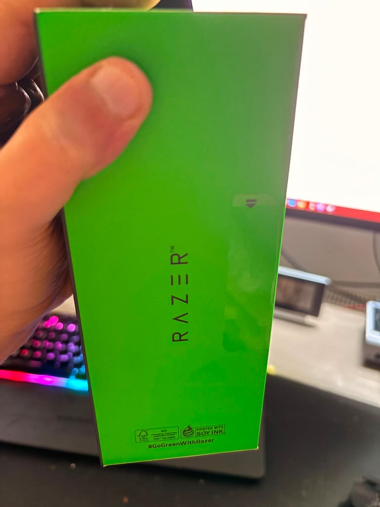 RAZER BASILISK V3 PRO 35K (PHANTOM GREEN EDT.) SIFIR - 2