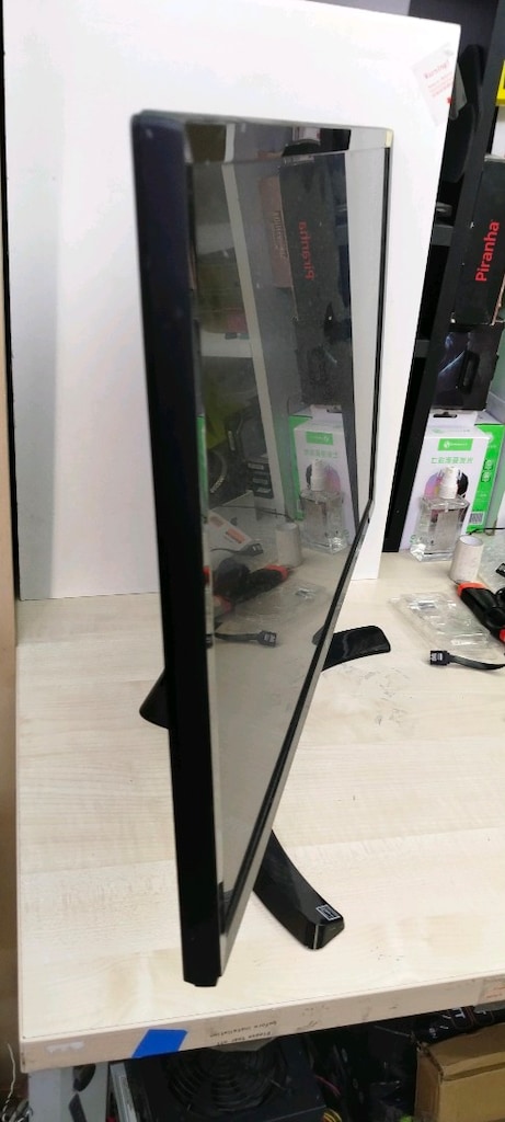 LG ULTRA 4K 27 İNCH MONİTÖR (açiklama yı okuyun) - 4