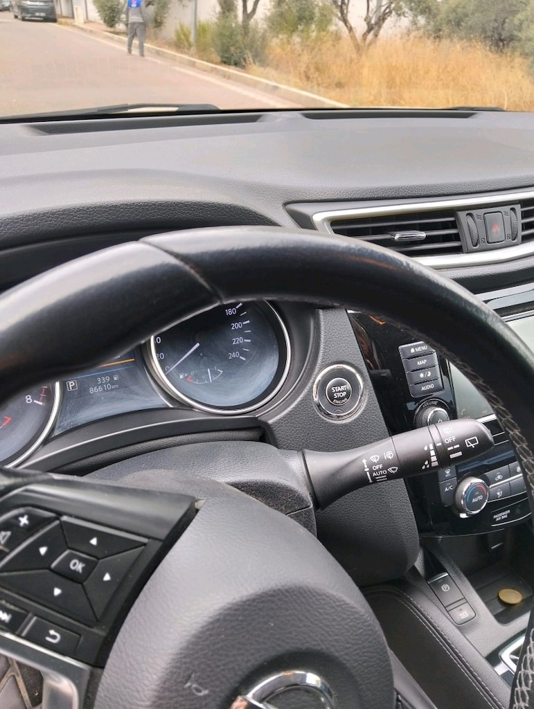 Nissan Qashqai - 11