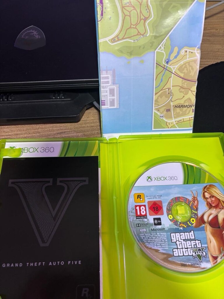 Grand Theft Auto V - 2