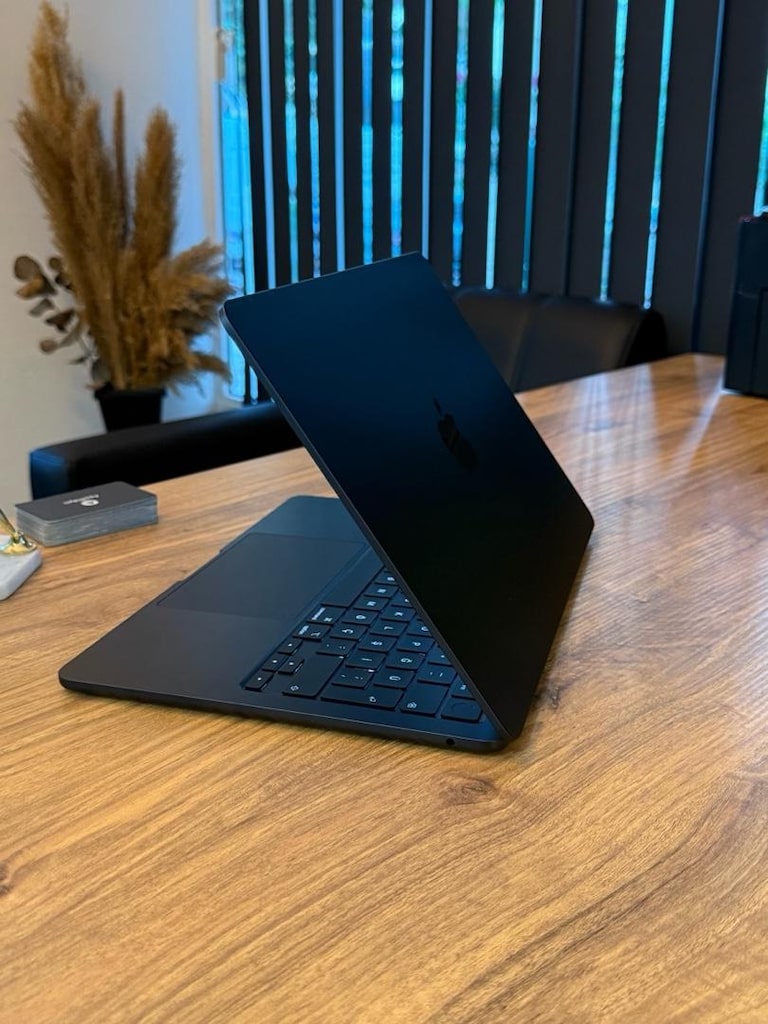 MacBook Air M4 256GB Hatasız - 3