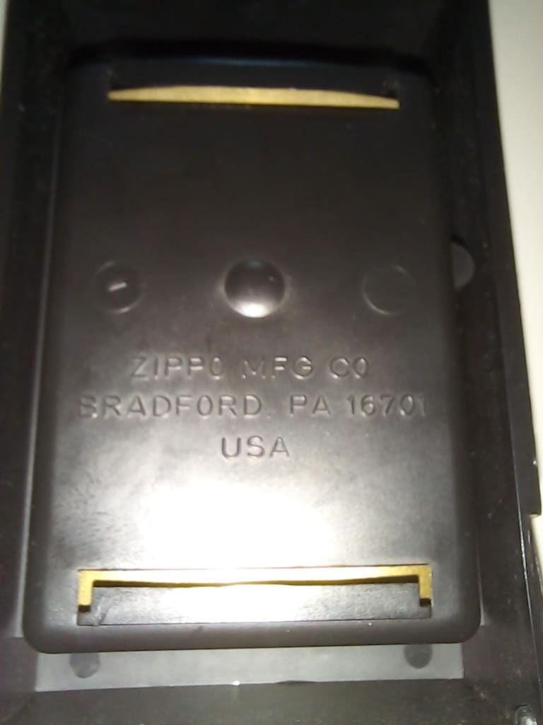ZİPPO SOLİD BRASS MARLBORO KUTULU ÇAKMAK (TEKLİFSİZ/PAZARLIKSIZ!!) - 5