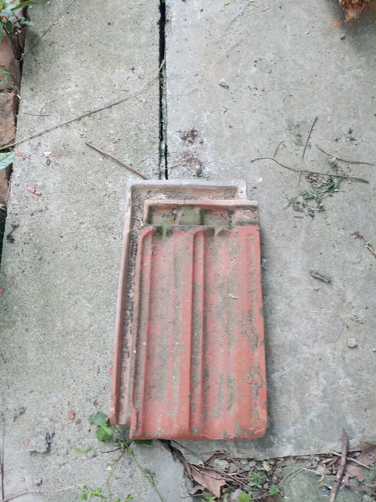 Çatı Kremiti eski kırmızı kiremitlerden - 2