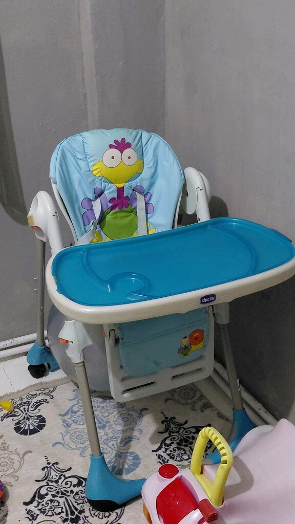 aşağı yukarı ayarlanabilir mama sandalyesi - 3