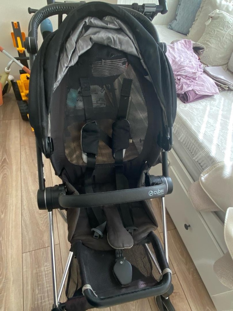 Cybex Mios Siyah Bebek Arabası