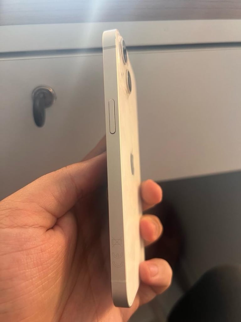 iPhone 13 - 3