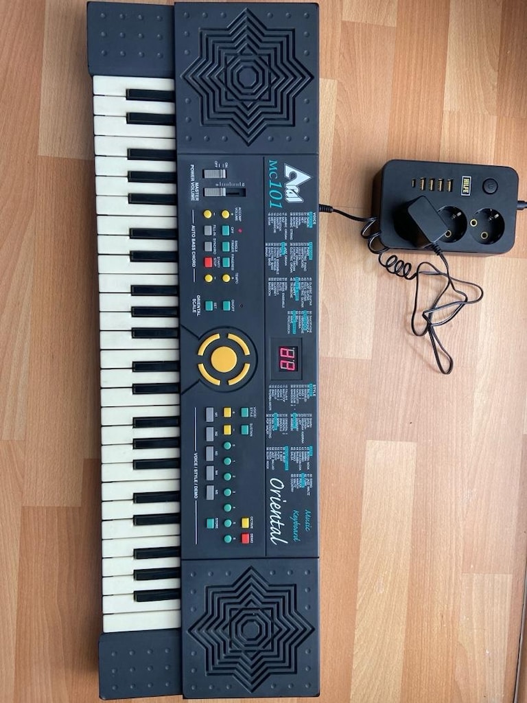 Aral MC101 music keyboard bütün tuşları çalışıyor - 4