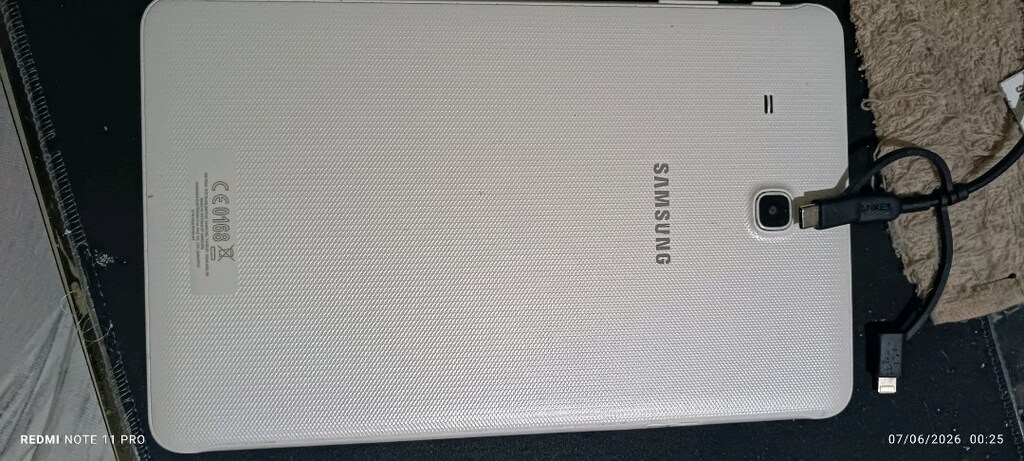 Samsung t560 tablet - 2