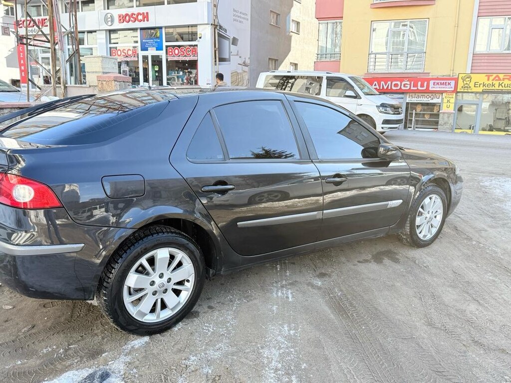 112 bin km de deyişensiz boyasız Laguna 2 - 4