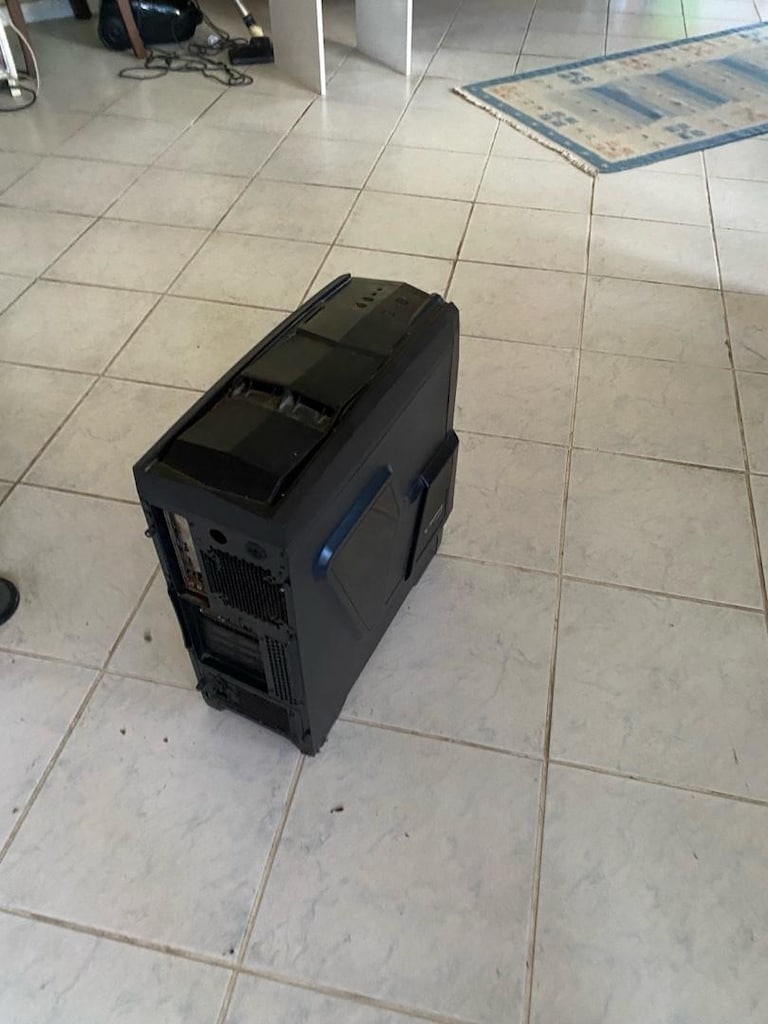 temiz gaming kasa ve monitör - 3