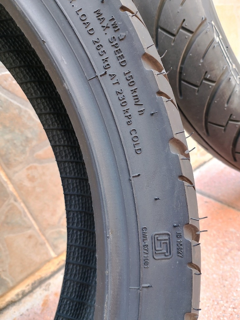 EUROGRIP LASTİKLER 130/70/17 & 100/80/17 TAKIMDIR - 10