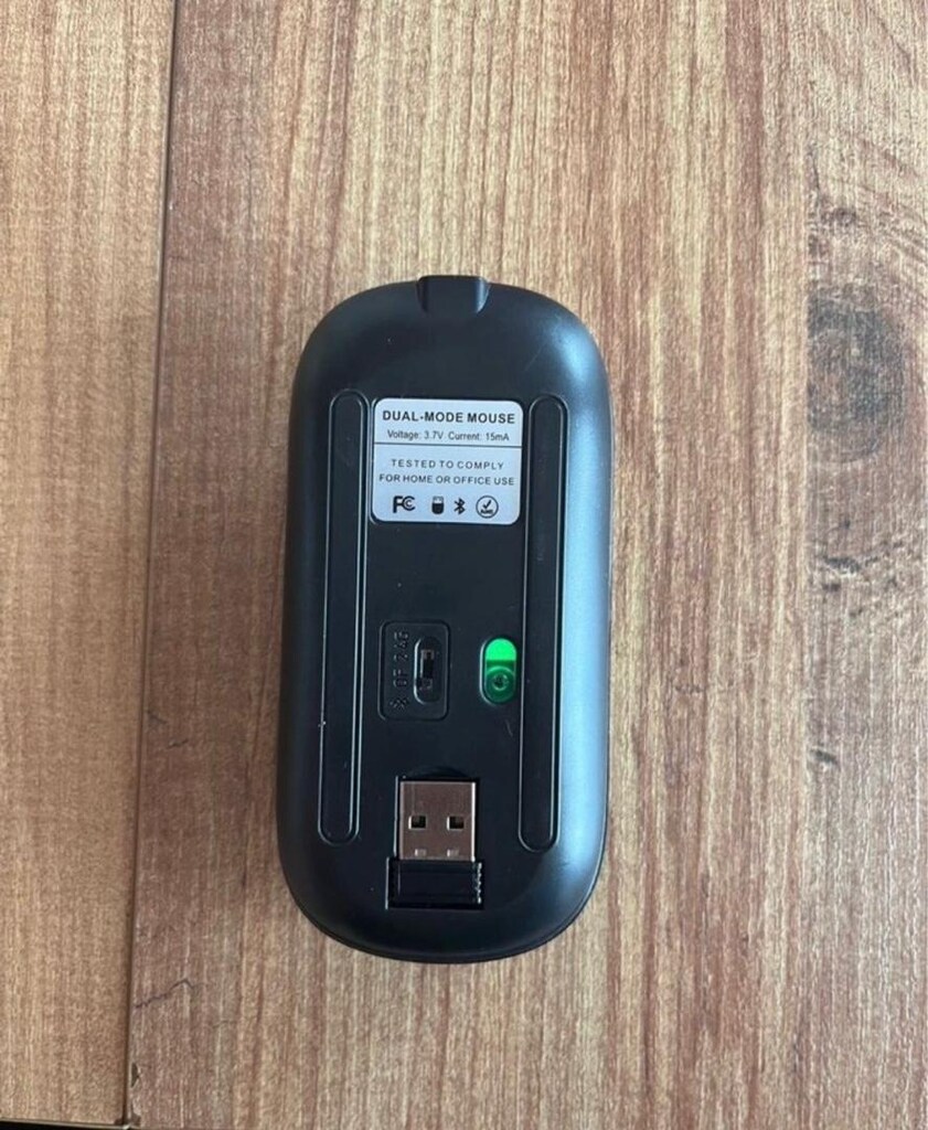 Siyah Kompakt Kablosuz Klavye mouse ve şarj aleti - 4